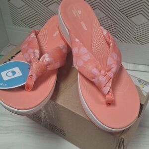 Clarks Peach Floral Women's Sandals